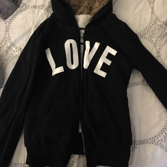 sweater - Picture 1 of 2